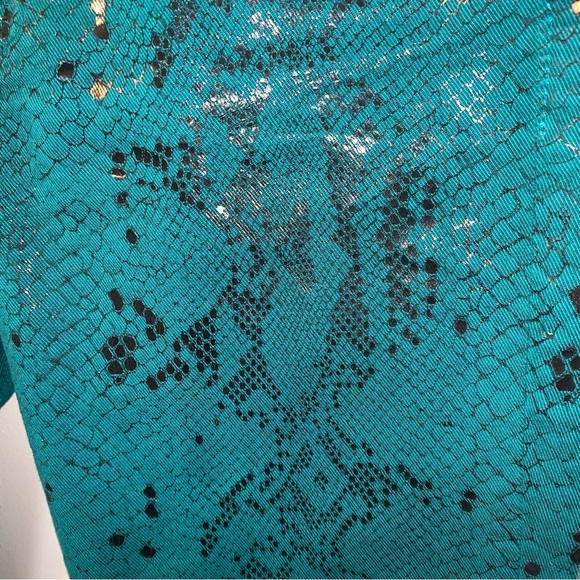 7 For All Mankind Women's Jeggings Green Skinny Pants Snake Skin Glossy 25 - Picture 7 of 7